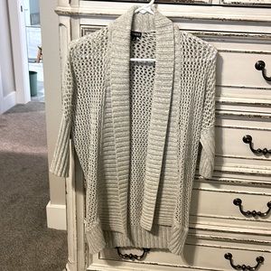 Express sweater. Great condition. Size xsmall. Grey.